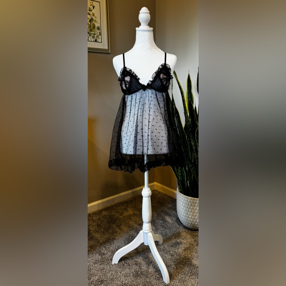 Vintage Victoria’s Secret Sexy Little Things Black Lace Nighty M